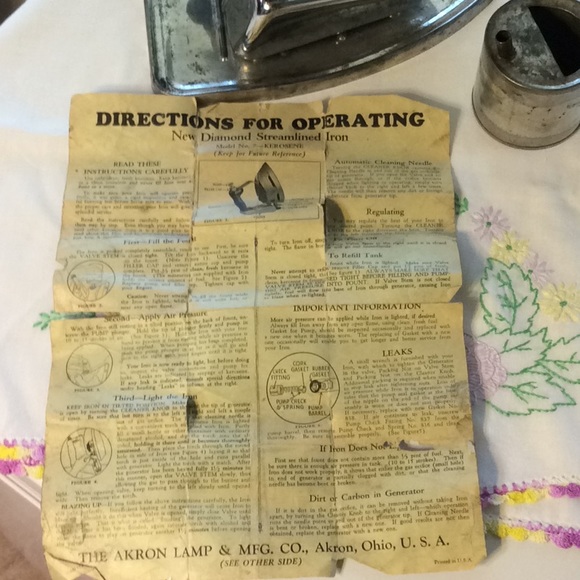 ANTIQUE DIAMOND STREAMLINED IRON - Picture 6 of 8